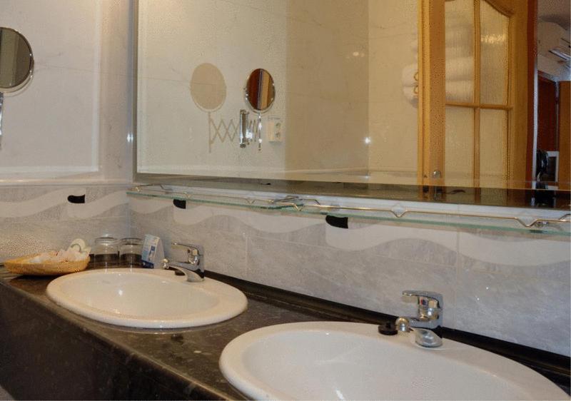Hotel Druzba Михаловце Стая снимка